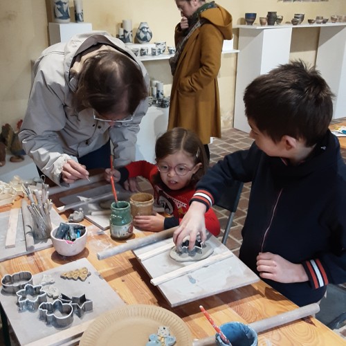 Atelier "Déco de Noël", modelage de pièces